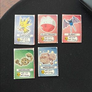 Vintage Pokémon Trading Cards Set